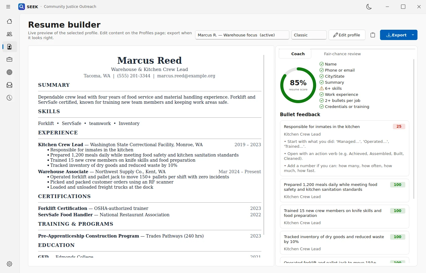 SEEK resume builder with a live Classic resume preview, an 85 percent resume score, and bullet feedback